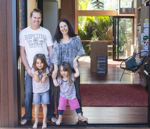 Endless Summer - Family Life in Piha