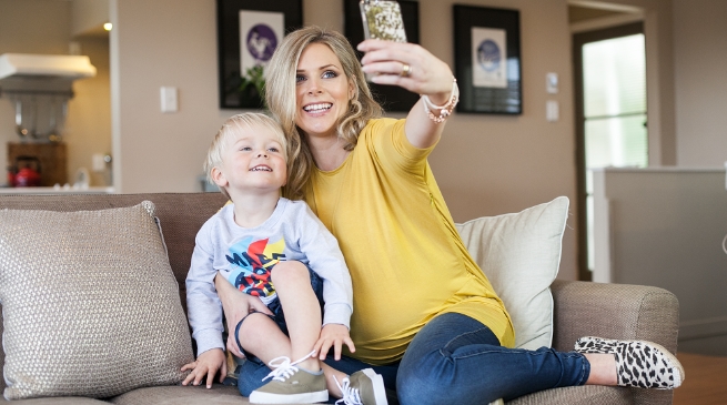 Spring looks for mama and big brother