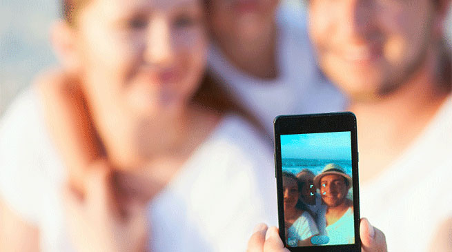 How to take a selfie with your kids