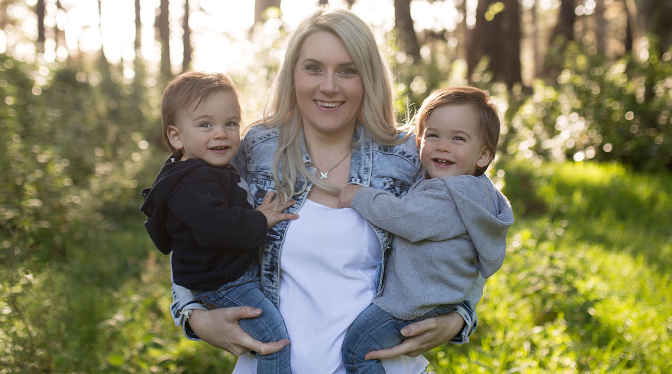 Tara Lowe - 2 Little Rascals