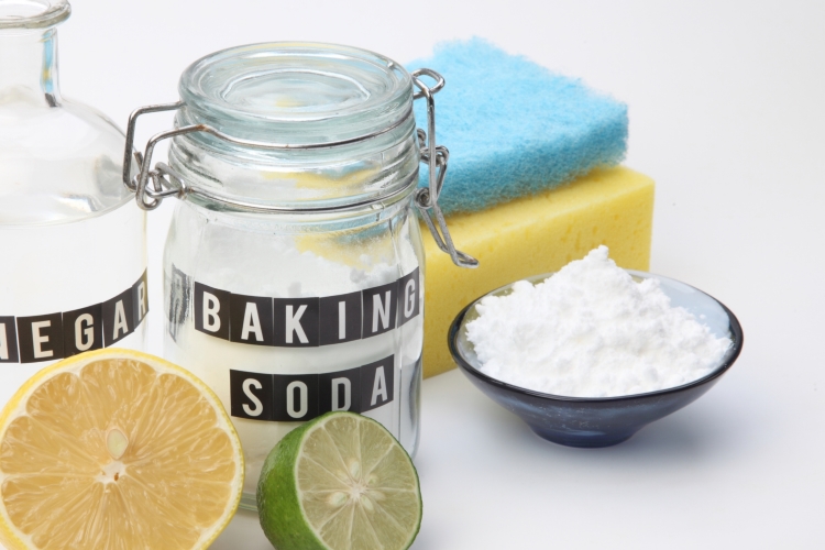 11 surprising uses for baking soda