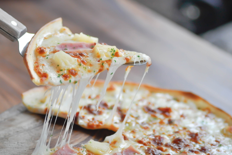 Pizza with Ham and Pineapple