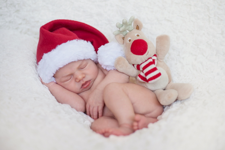 9 cute Christmas onesies