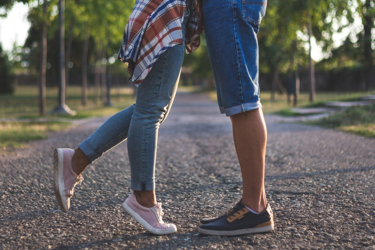 10 ways to make a romantic gesture