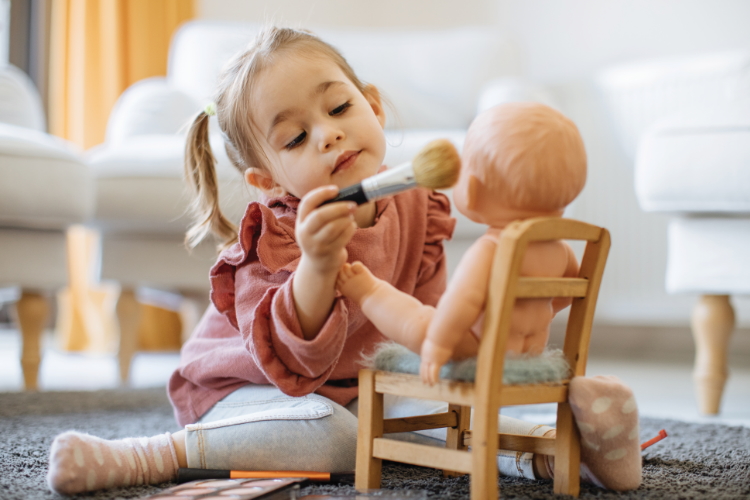 Play: best toy suggestions for each age and stage
